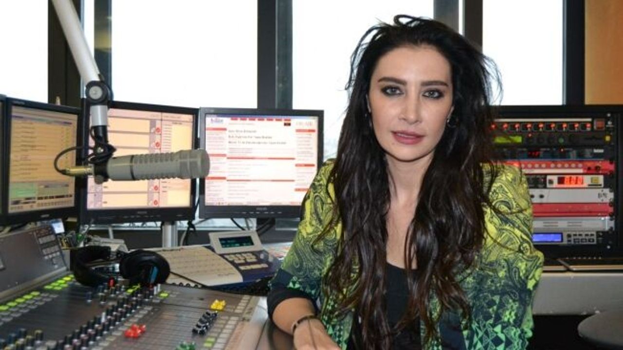 Şarkıcı Sıla'dan Twitter'da Afrin paylaşımı