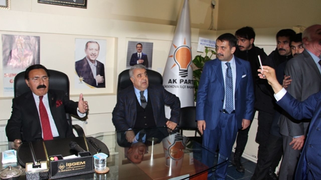 HDP'li eski vekilden AKP adayına destek ziyareti