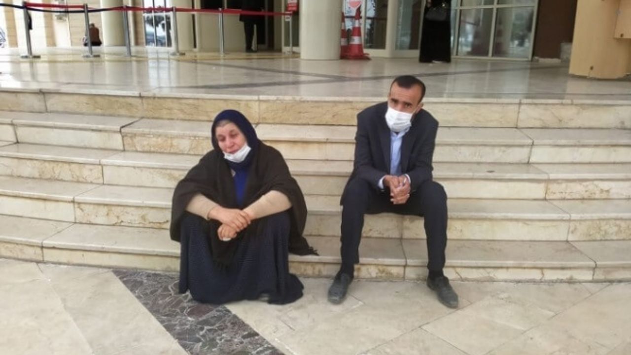 Şenyaşar ailesinin adalet nöbeti 5. gününde:  Adalet betonun altındaysa oradan çıkaracağım