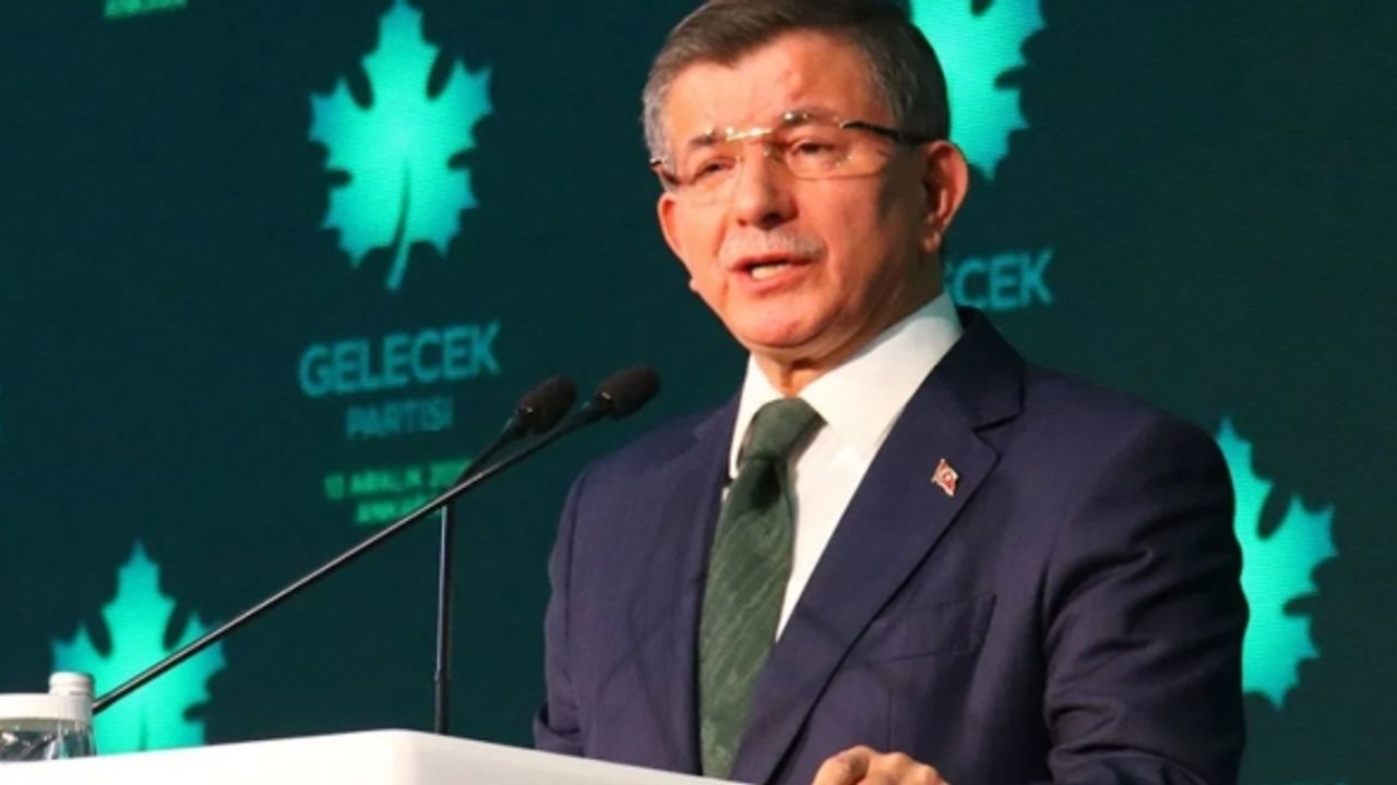 Ahmet Davutoğlu’ndan Cumhurbaşkanı Erdoğan’a 'Boğaziçi'ne rektör' tavsiyesi