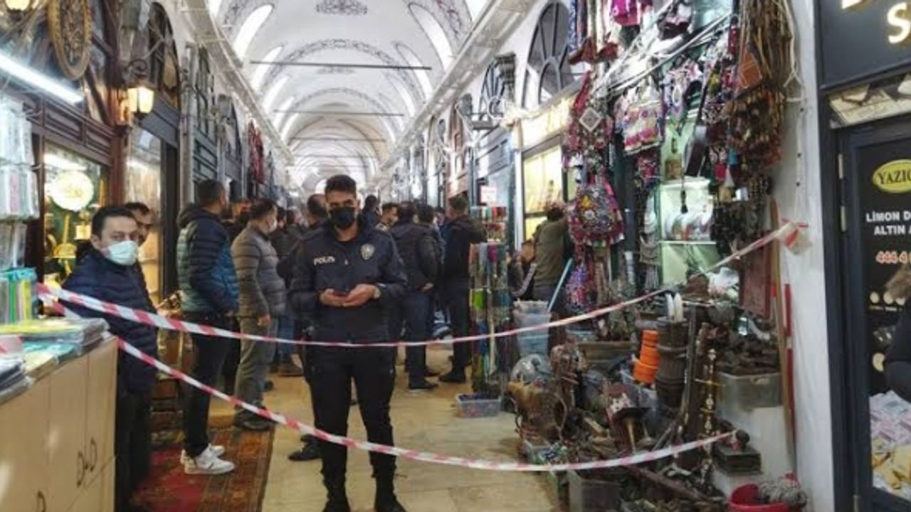 Kapalıçarşı'da bir esnaf yaşamına son verdi