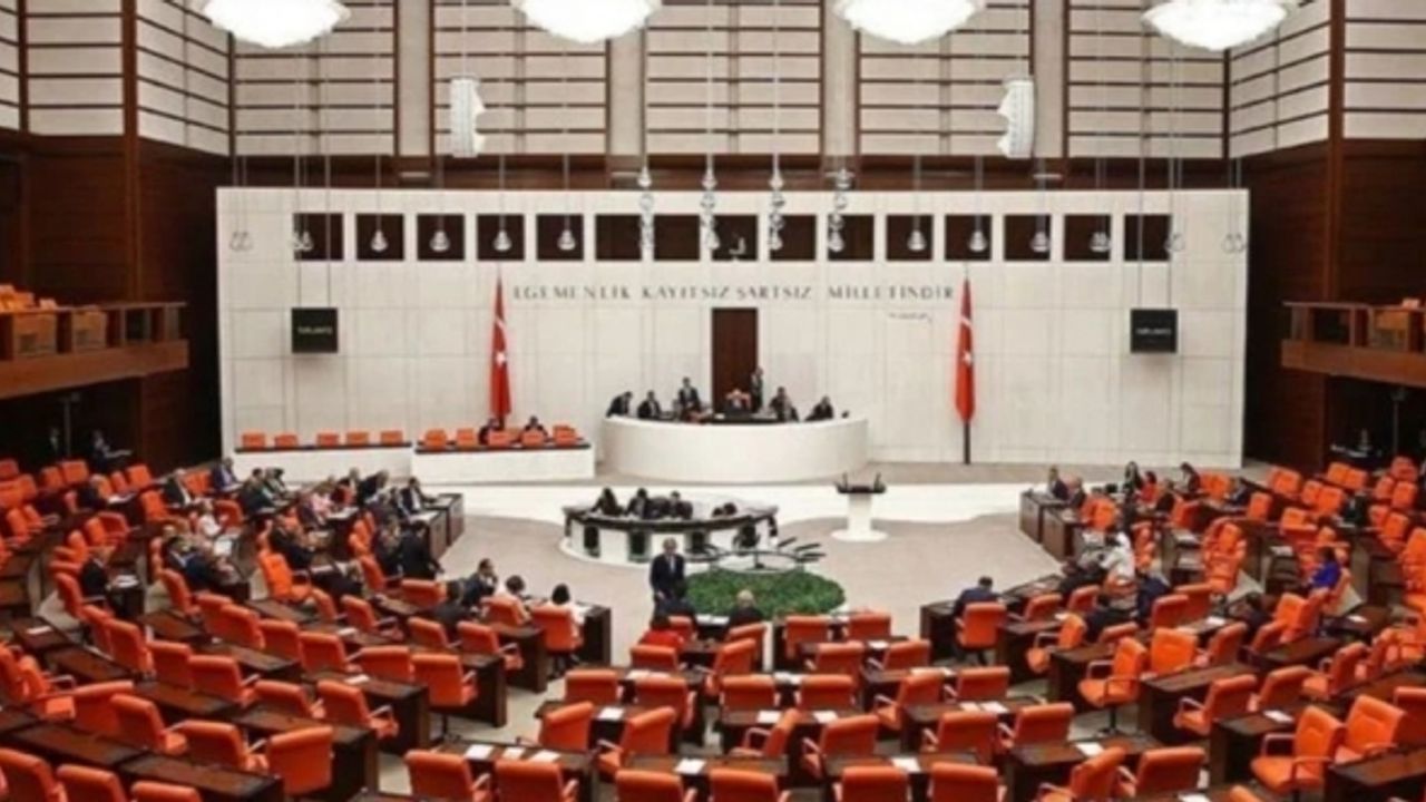 AKP ve MHP seçim kanunu teklifini Meclis'e sundu