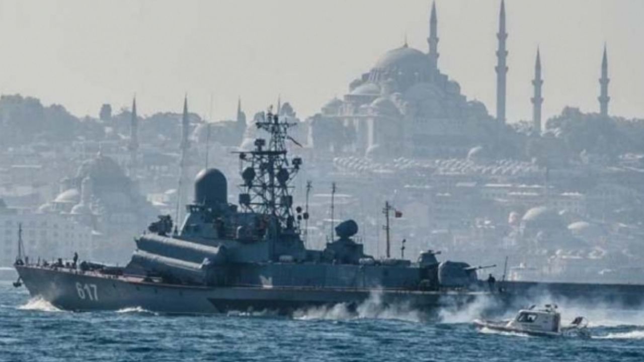 Financial Times’tan Türkiye'nin Montrö kararına ilişkin yorum:Putin'in öfkesinden çekiniyor