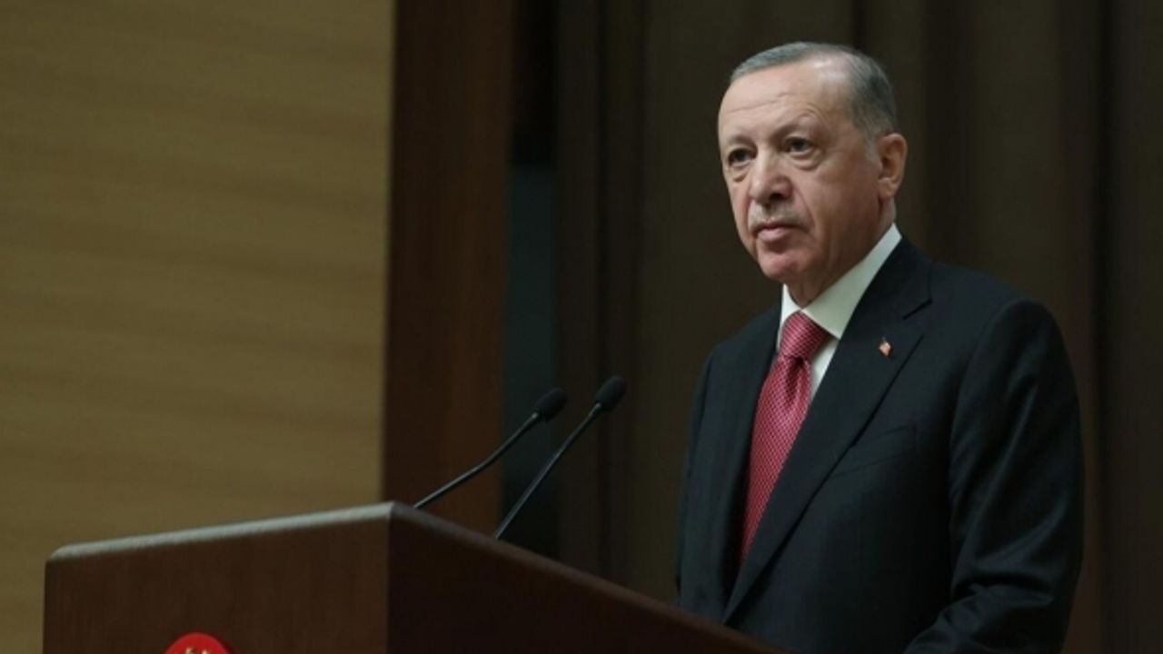 Abdülkadir Selvi: "Erdoğan dördüncü kez de cumhurbaşkanı adayı olabilir"