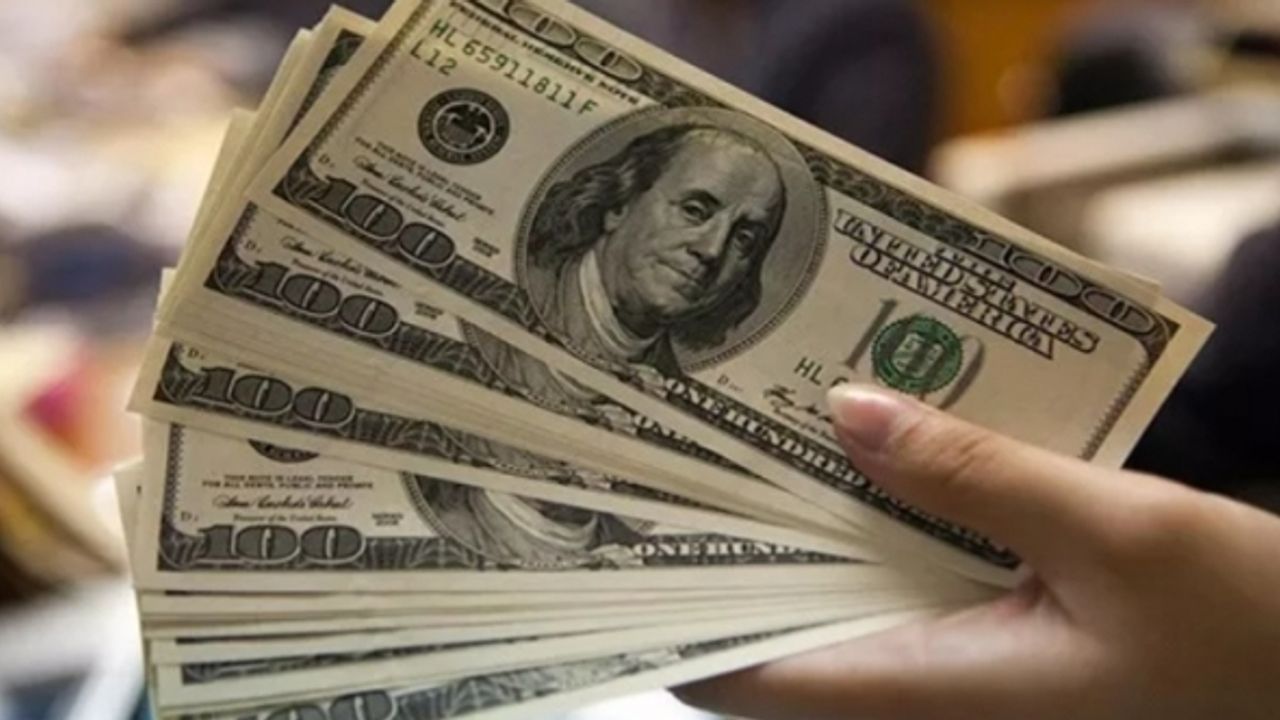 Selçuk Geçer'den endişelendiren dolar tahmini: "Riskler devam edecek"