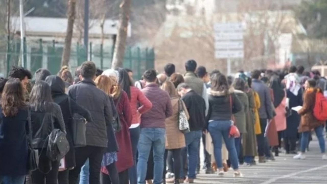 Bu yıl ayda ortalama 140 bin kişi  işten çıkarıldı