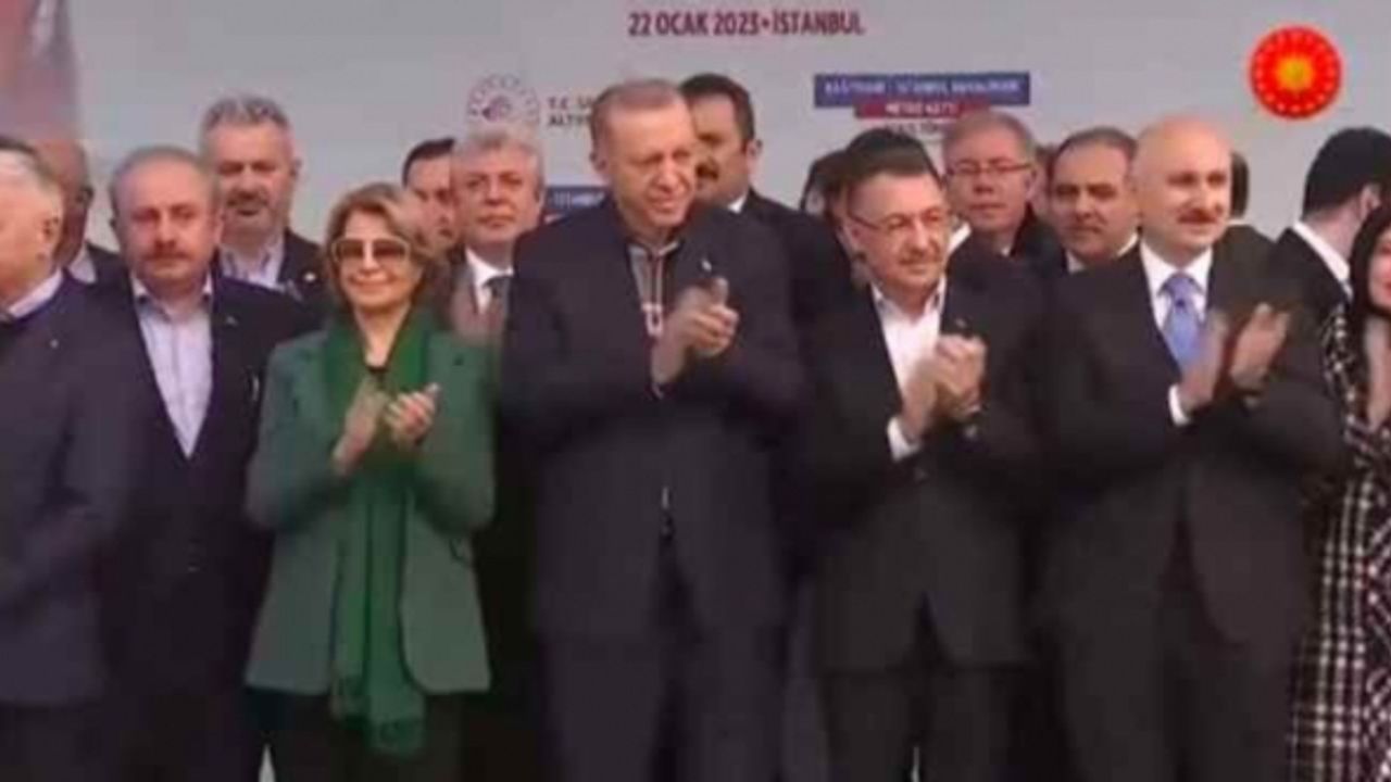 Tansu Çiler ile birlikte sahneye çıkan Erdoğan’dan seçim açıklaması