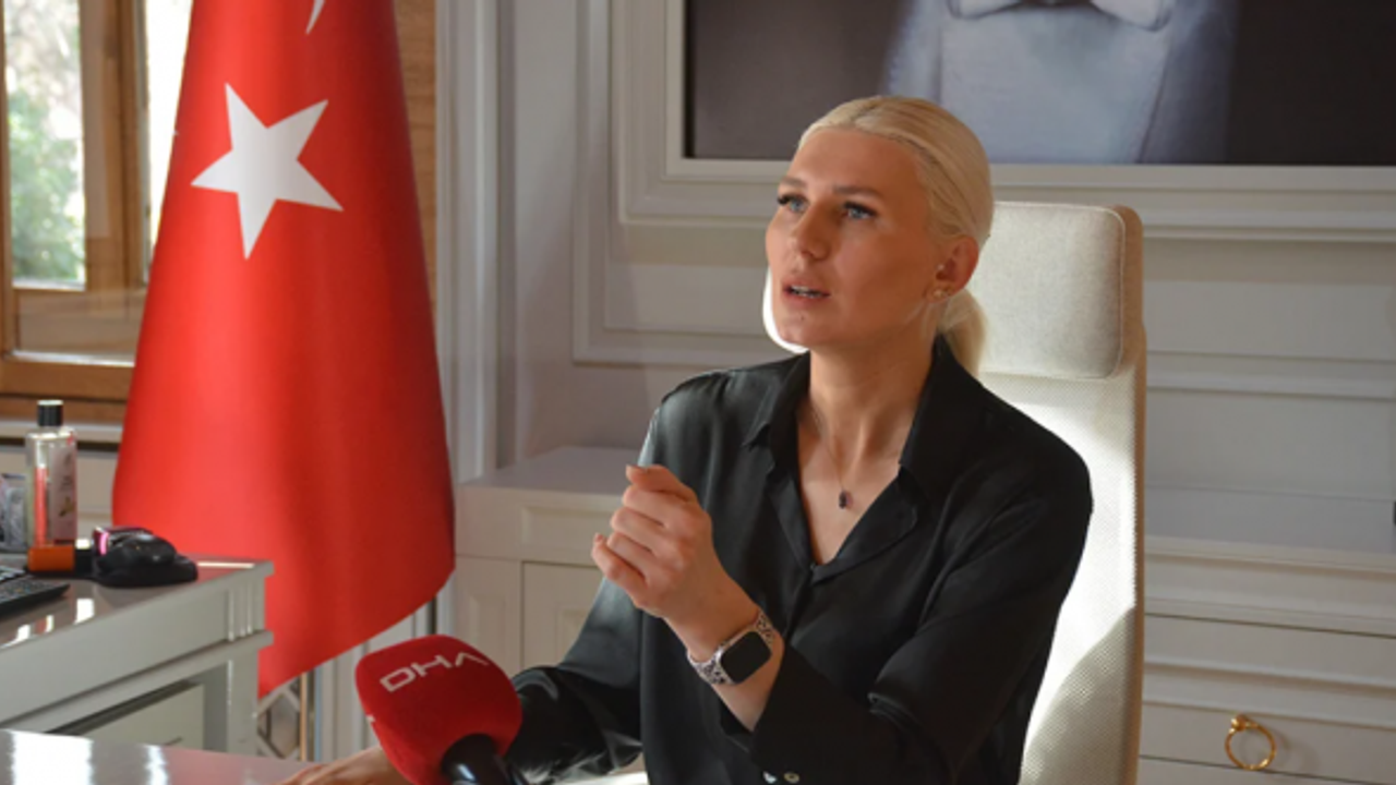 ‘Targaryen’ karakterine benzetilen Melek Mızrak Subaşı: Sosyal medyadaki akış bizi şaşırttı