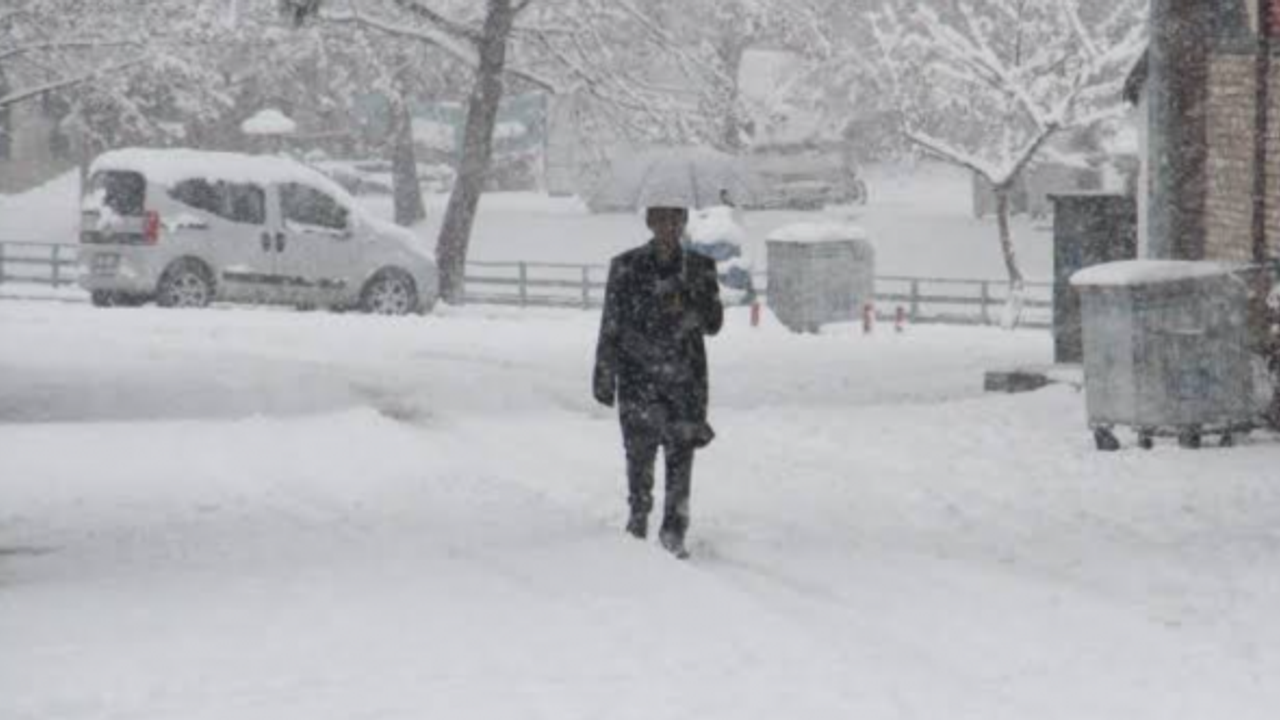 AKOM'dan İstanbul için kar ve fırtına uyarısı