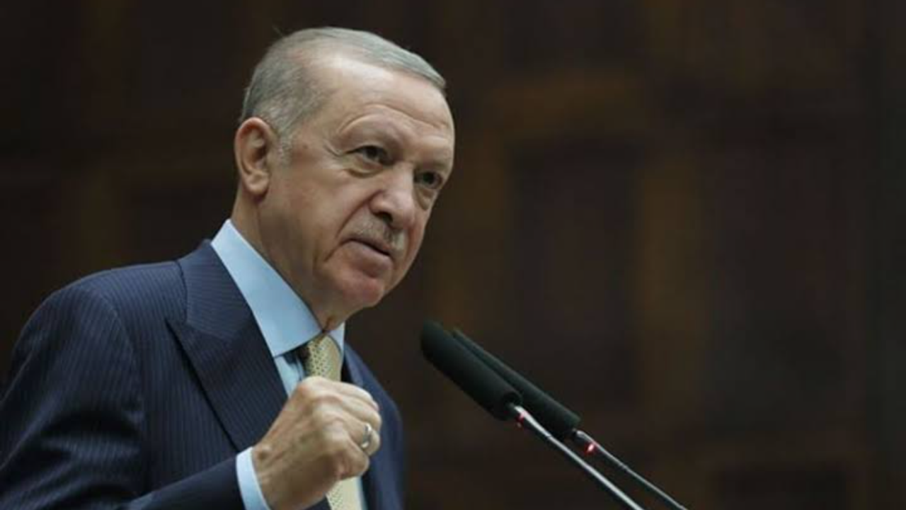 Deprem sonrası aralarında Erdoğan'ın da olduğu 215 isim hakkında suç duyurusu