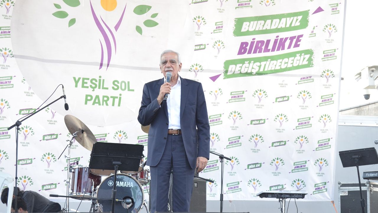 Büyük Antep mitinginde konuşan Ahmet Türk: Yeni gelecek iktidar Kürtleri görmezden gelirse onları da göndereceğiz