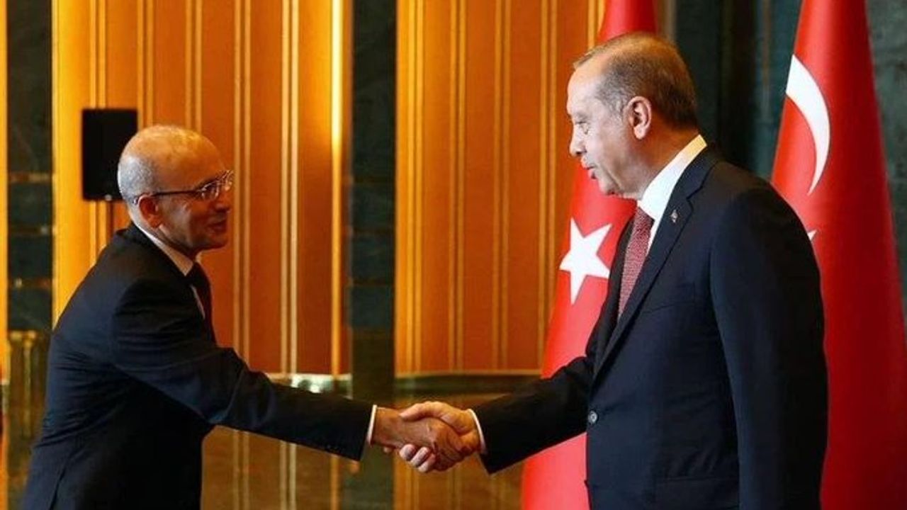 Erdoğan, Mehmet Şimşek’i ekonominin başına geçmeye ikna etti