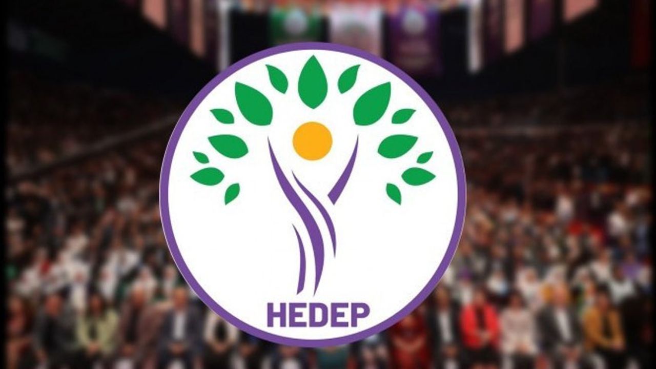 AKP’li eski belediye başkanı HEDEP’ten aday adayı oldu