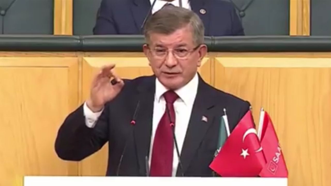 Ahmet Davutoğlu: İlk seçimde Cumhurbaşkanı adayıyım