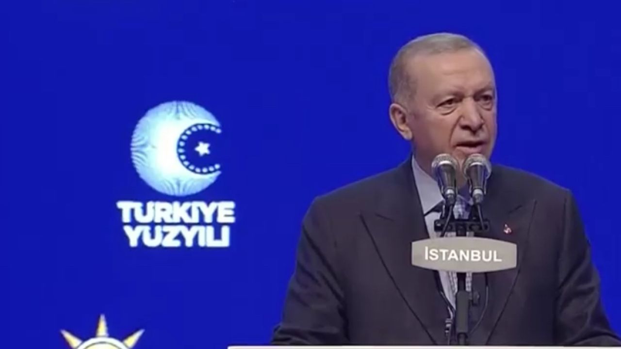 Erdoğan, AKP’nin adaylarını açıkladı