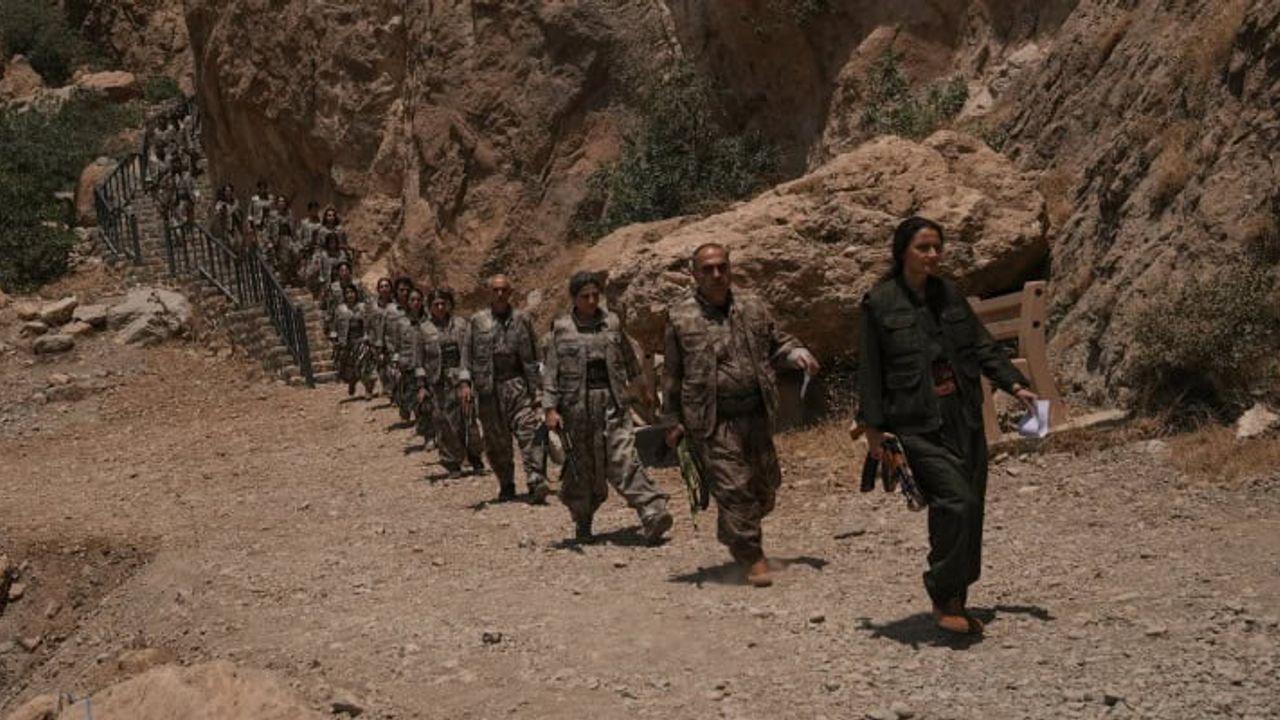 PKK Türkiye dışına çekildiğini duyurdu