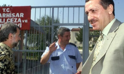 Gazeteci Barış Yarkadaş, Erdoğan'ın 1998 yılında hapis cezası kararını öğrendiği anları anlattı