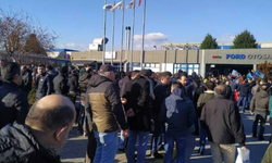 Ford işçilerinden ek zam için ses çıkarma eylemi