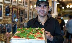 Kürt pizzacı, New York'taki dükkanının gelirini depremzedelere bağışlayacak