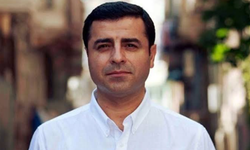 Demirtaş tahliye kararlarını paylaştı: "Erdoğan, mahkemeyi de Anayasayı da tanımadığını ilan etti"