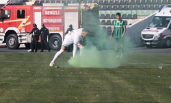 Amedspor maçında sahaya sis bombası atıldı