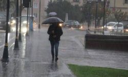Meteoroloji’den sağanak yağış ve toz taşınımı uyarısı: Sel ve su baskını karşı tedbirli olunmalı