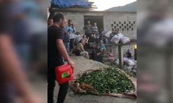 Rizeli üretici çayını yakarak Çaykur’u protesto etti