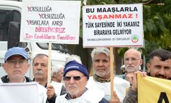 İzmir'de işçi ve emeklilerden hükümete tepki: "İnsanca bir yaşam istiyoruz"