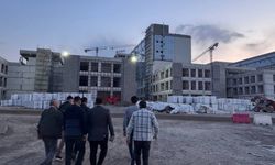 Maaşlarını alamayan işçiler eyleme geçti