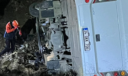 Siirt’te maden işçilerini taşıyan midibüs uçuruma yuvarlandı: 2’si ağır 15 işçi yaralı