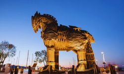 Truva Atı Heykeli: Çanakkale’nin Mitolojik Sembolü