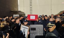 Gülşah Durbay için ilk tören belediye önünde düzenlendi