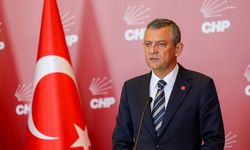 Özgür Özel'den rapor eleştirilerine yanıt: "Rapordan ziyade gözlüğün camıyla ilgili bir problem var"