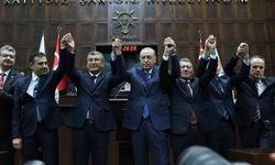 İddia: AKP, Meclis’te 400 vekil için transfer sürecini başlattı