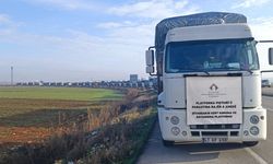 Diyarbakır'dan gönderilen 25 tır yardım Kobanê’ye ulaştı