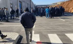 Akınal Sentetik işçileri düşük zamma karşı iş bıraktı