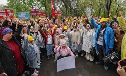 Doruk madencilerine gazlı müdahale: 2 gözaltı