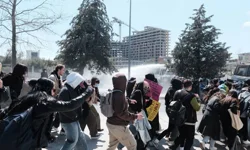 İzmir’de öğrencilere sabah operasyonu: 9 gözaltı