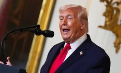 Trump’tan İran’a tehdit: “Dünya bu gece tarihî bir an yaşayacak”