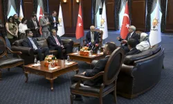 CHP heyetinden AKP’ye bayram ziyareti: “Aynı masaya oturabiliriz” mesajı