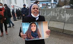 Bedriye Doku’dan Anneler Günü’nde yürek yakan sözler: “En büyük hediyem kızımın mezarı olsun”