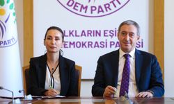 DEM Parti'den çerçeve yasaya 16 imza: “Bu imza barış ve ortak gelecek için”
