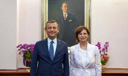 Ayşe Ünlüce CHP’den ayrıldı: YENİ Parti’ye katıldı