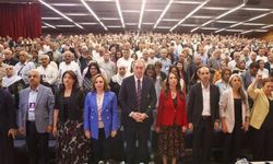 DEM Parti’de eş genel başkanlar yeniden seçildi: “Türkiye’yi yönetmeye talibiz”
