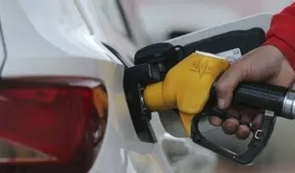 Motorin ve benzine indirim geliyor