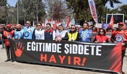 Öğretmenler Gazete Emek’e konuştu: Ülkenin geleceği hamaset ile değil bilimle kurtulacak