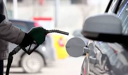 Benzine 1,23 TL zam: Yeni fiyatlar pompaya yansıdı