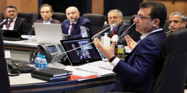 İBB Deprem Bilim Kurulu toplandı: Naci Görür ve Nasuh Mahruki de var