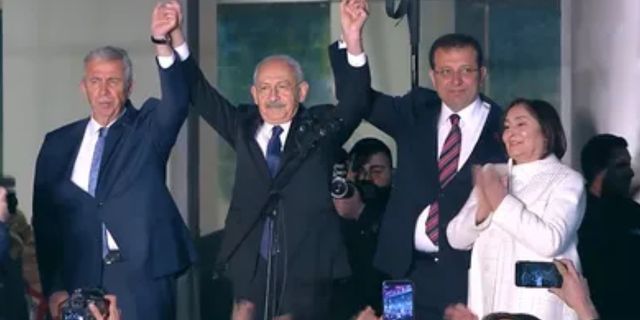 Millet İttifakının adayı Kemal Kılıçdaroğlu, İmamoğlu ve Yavaş ile birlikte kürsüye çıktı: Hepimiz adayız