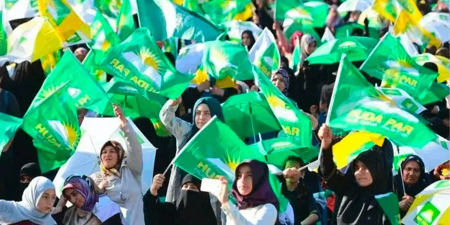 Cumhur İttifakı ortağı Hüda Par: Türkiye iflasın eşiğinde